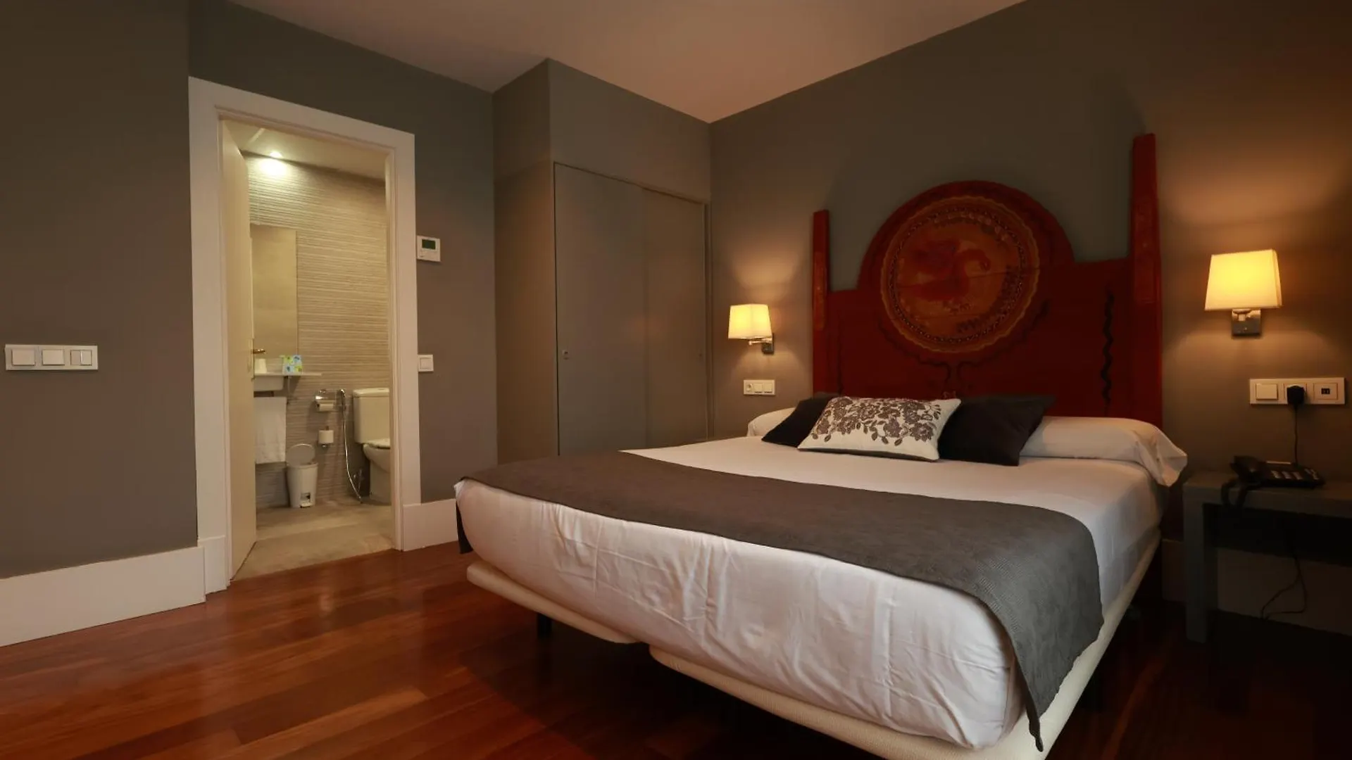Hotel The Park Derio