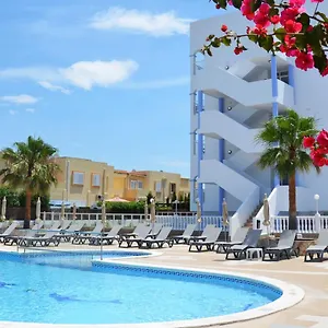 hotel-apartamentos-san-marino.ibizaislandhotels.net/